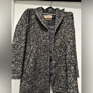 Burberry coat runway, edition, one of a kind